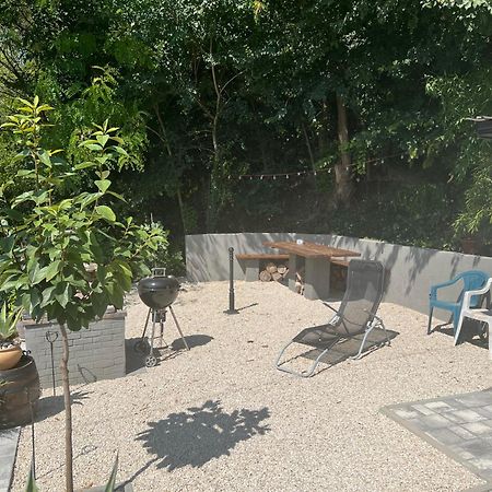 Zsolna Apartman Balatonfůzfő Exteriér fotografie