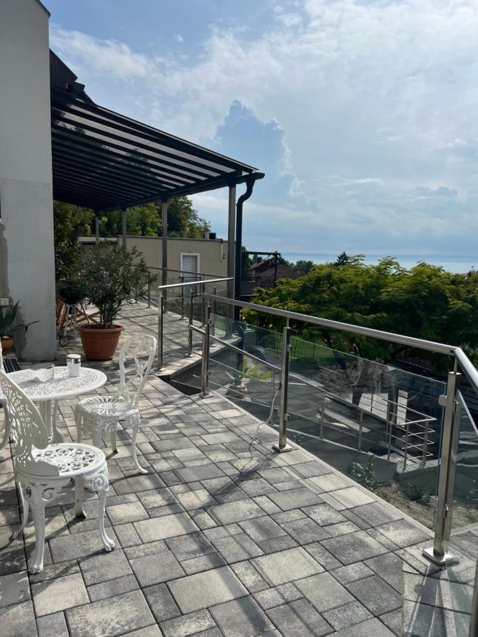 Zsolna Apartman Balatonfůzfő Exteriér fotografie
