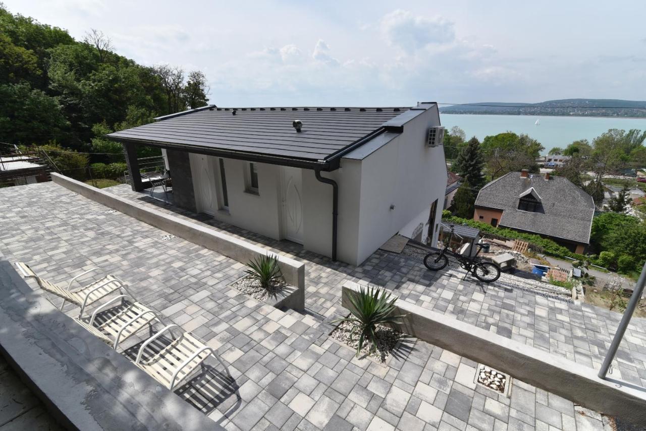 Zsolna Apartman Balatonfůzfő Exteriér fotografie