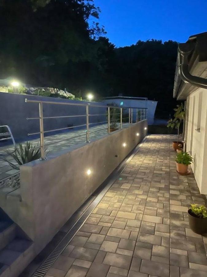 Zsolna Apartman Balatonfůzfő Exteriér fotografie