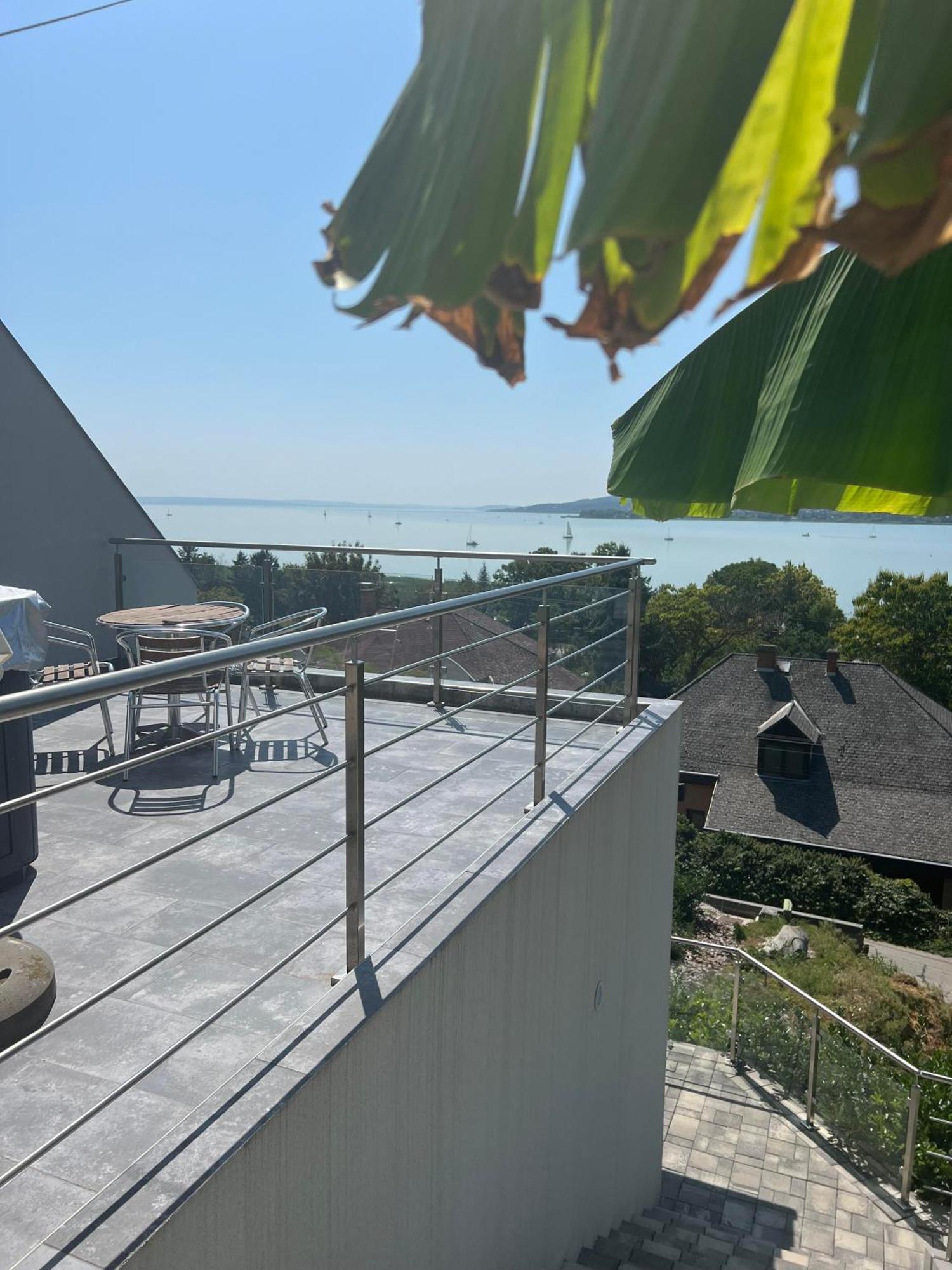 Zsolna Apartman Balatonfůzfő Exteriér fotografie